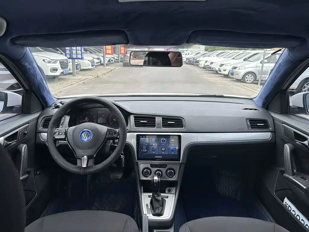 Volkswagen Lavida 2015