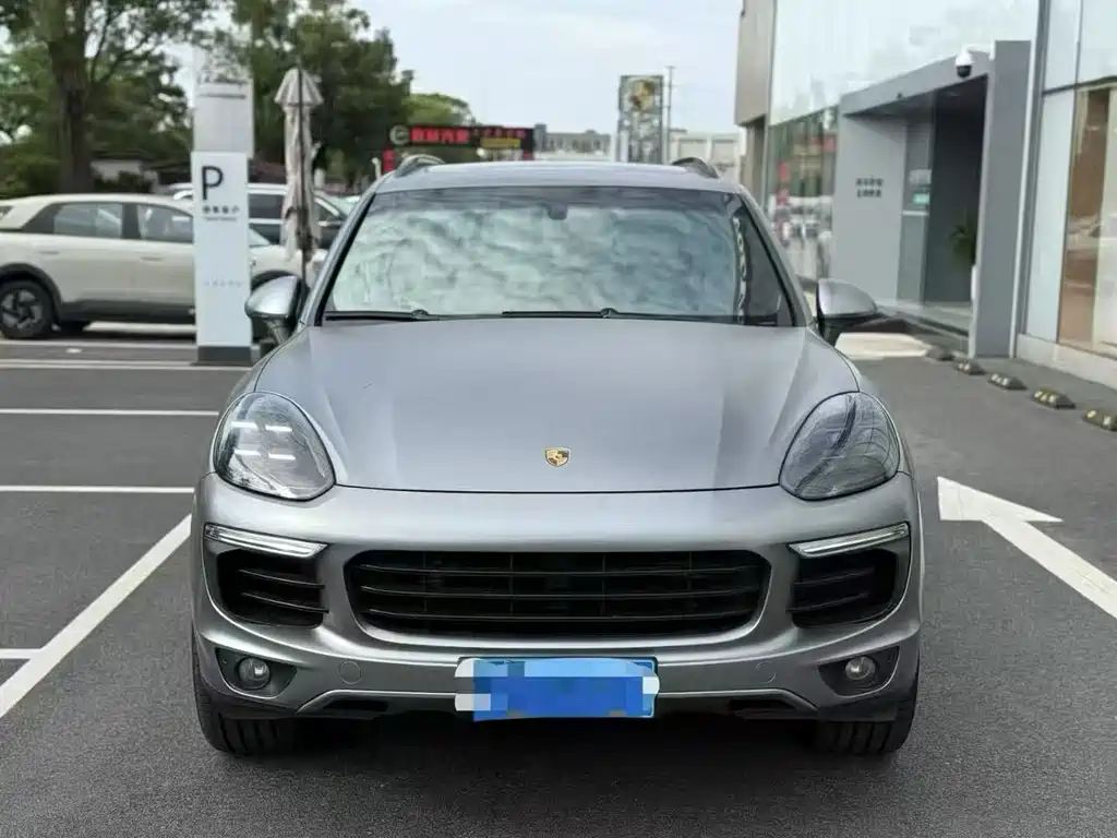 Porsche Cayenne 2016