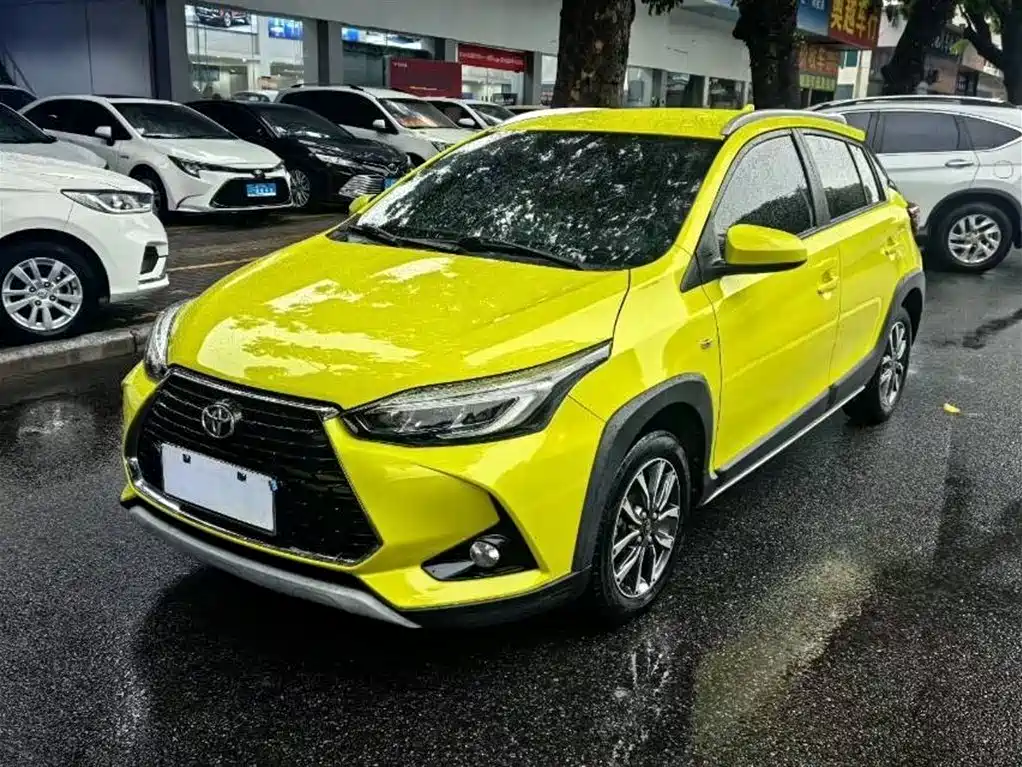 Toyota Yaris L 2020 — фото 1