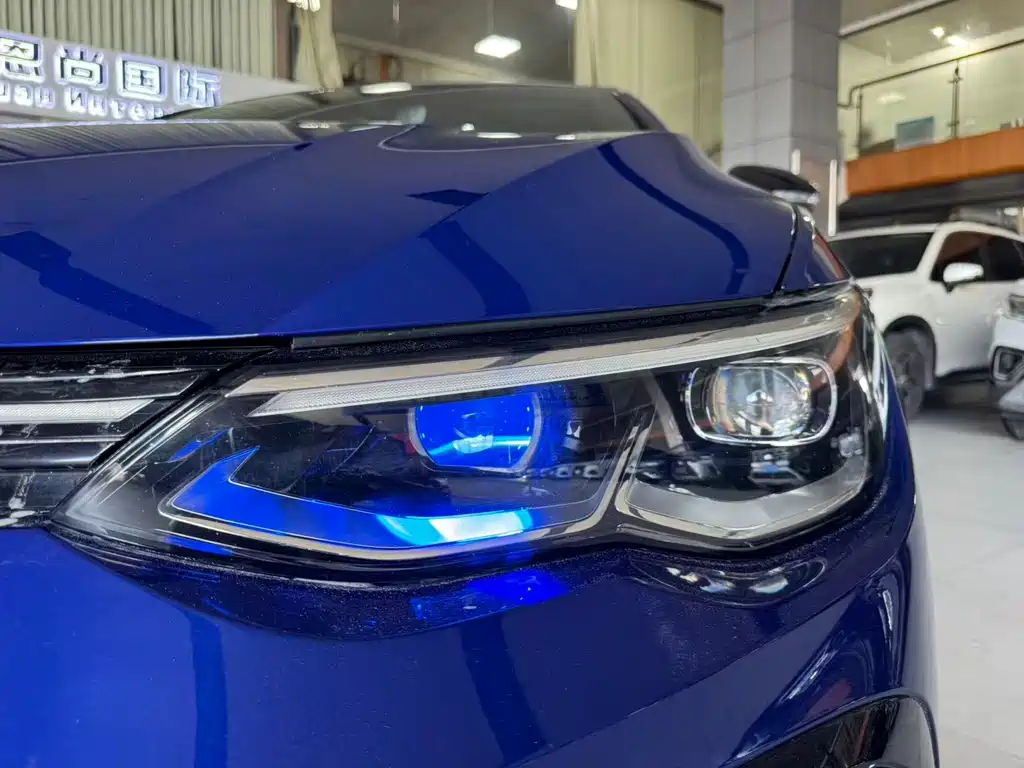 Volkswagen Golf 2022