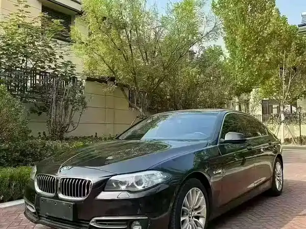 BMW 5 Series 2012