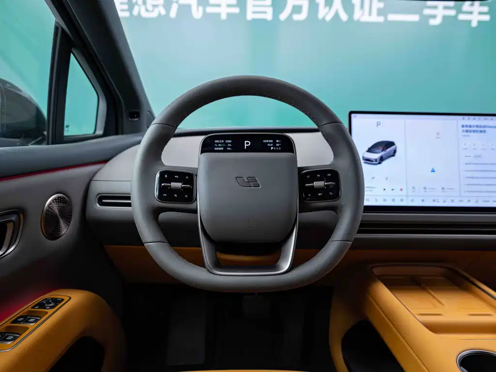 Li Auto i8 2025 — фото 11