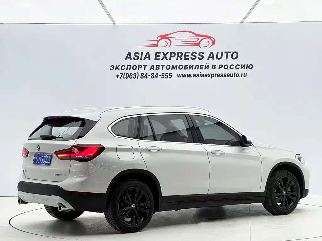 BMW X1 2021 — фото 4