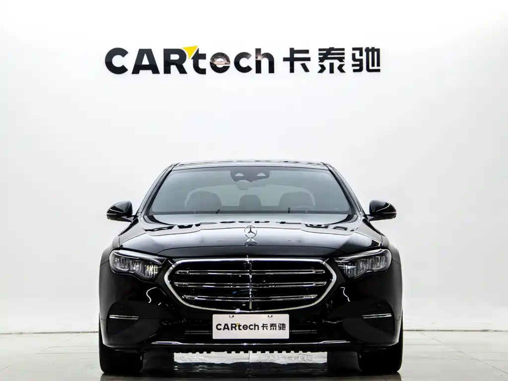 Mercedes-Benz E-Class 2024