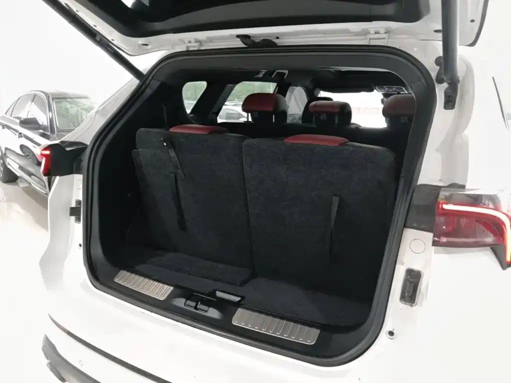 Jetour Jietu X70 PLUS 2023 — фото 19