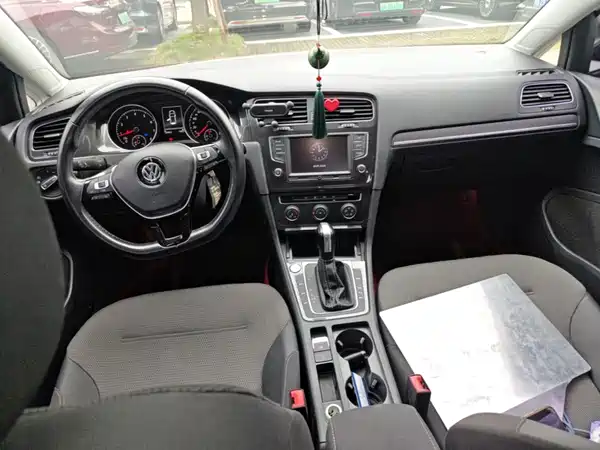Volkswagen Golf 2016