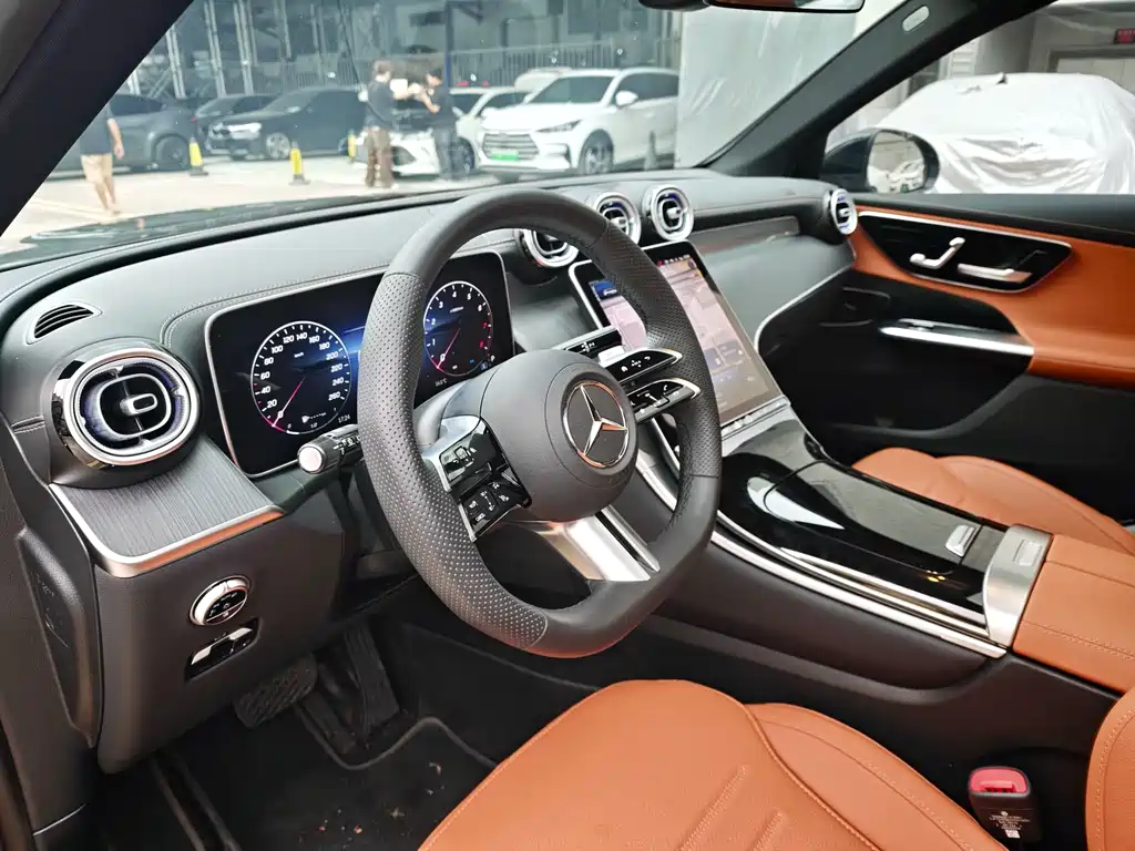 Mercedes-Benz GLC 2025 — фото 11