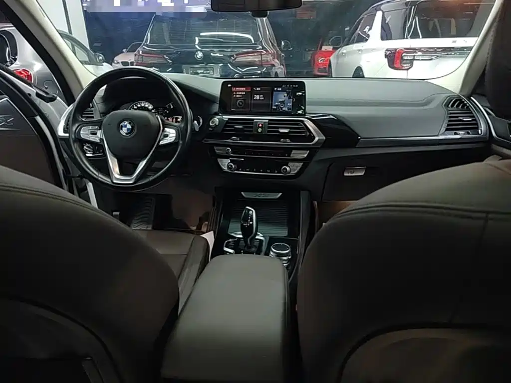 BMW X3 2019 — фото 10