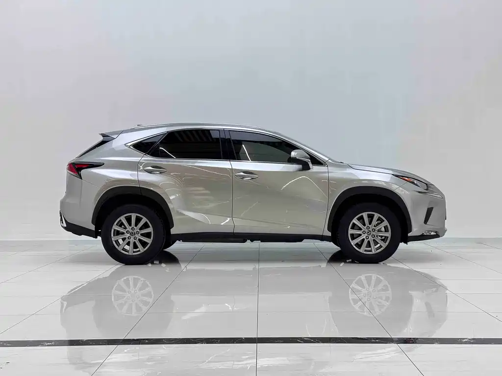 Lexus NX 2021 — фото 4
