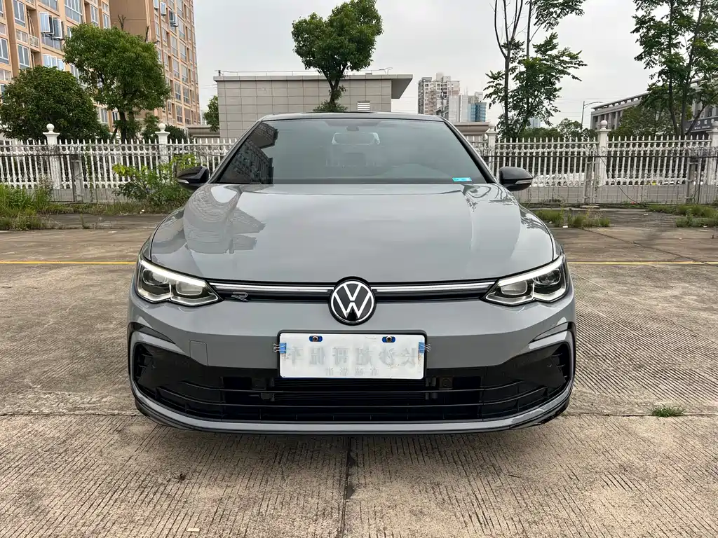 Volkswagen Golf 2023