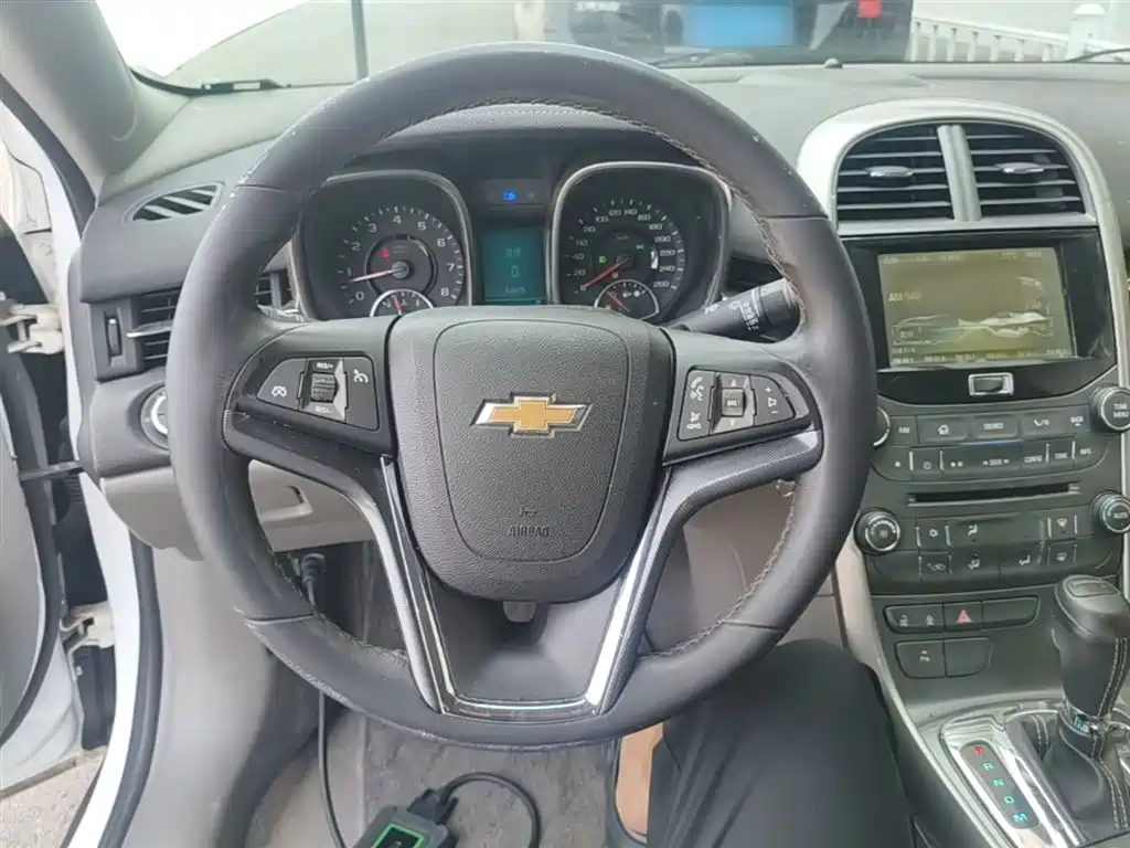 Chevrolet Malibu 2015 — фото 11