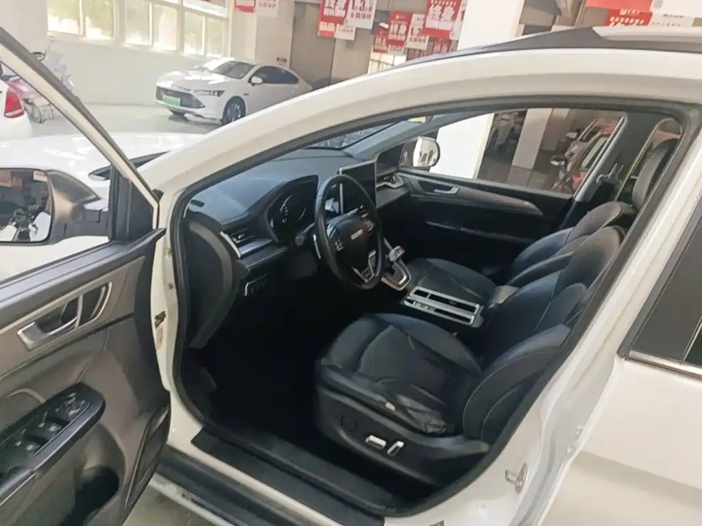Haval M6 2022 — фото 16