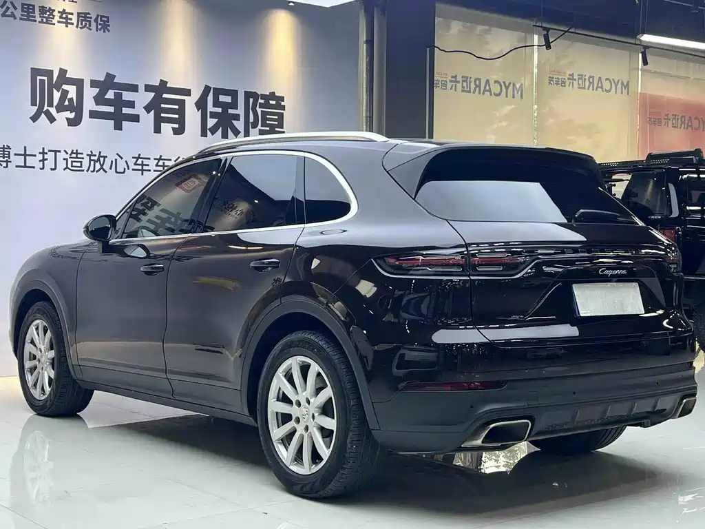 Porsche Cayenne 2018 — фото 13