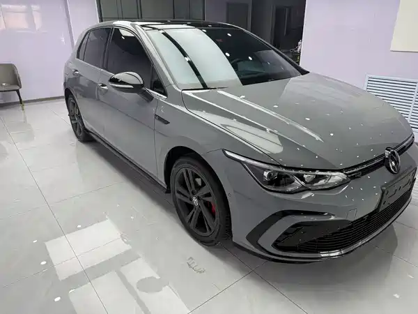 Volkswagen Golf 2024