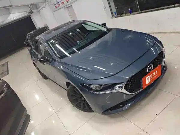 Mazda 3 Axela 2022