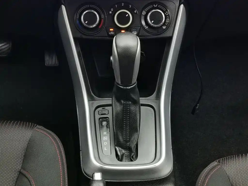 Suzuki S-Cross 2015 — фото 13