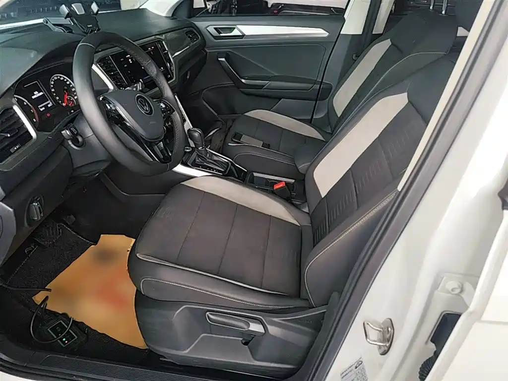Volkswagen T-Roc 2021 — фото 15