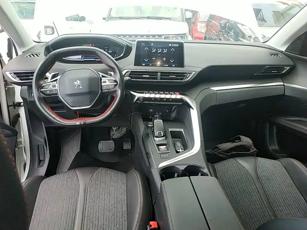 Peugeot 4008 2018 — фото 10