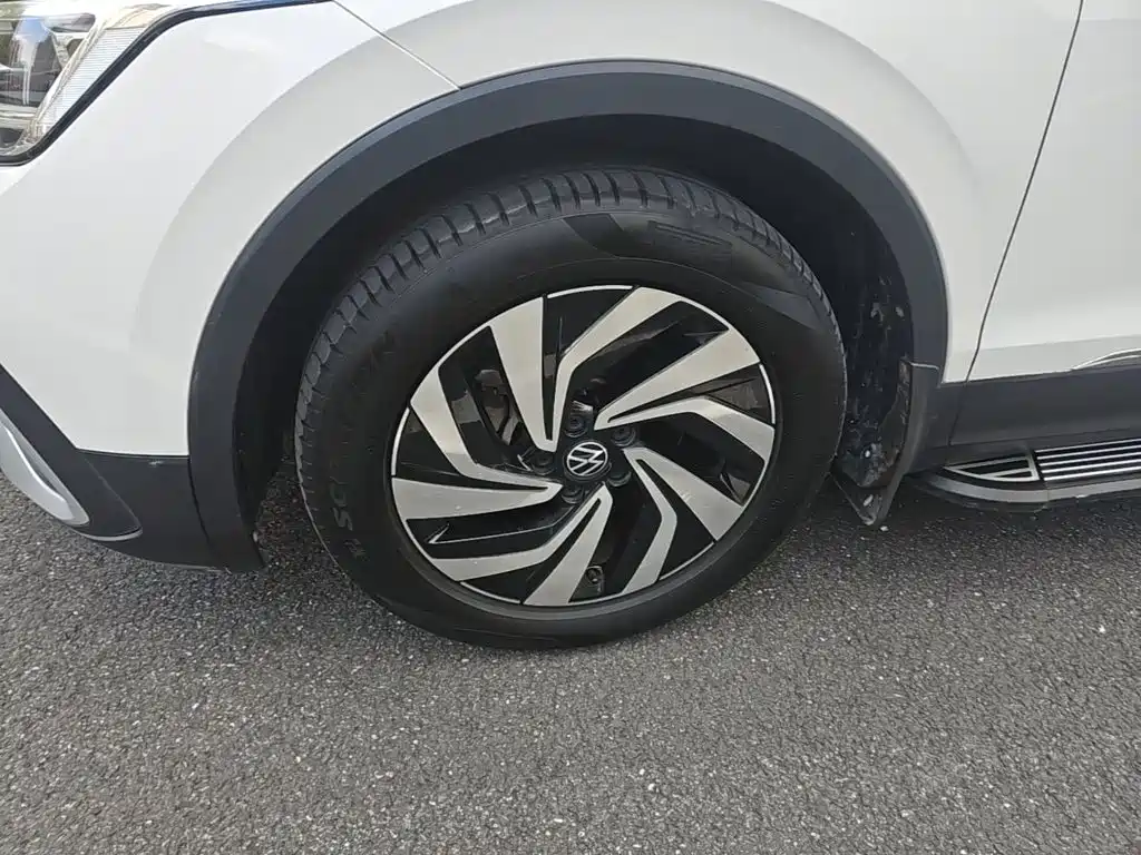 Volkswagen Tiguan L 2021 — фото 23