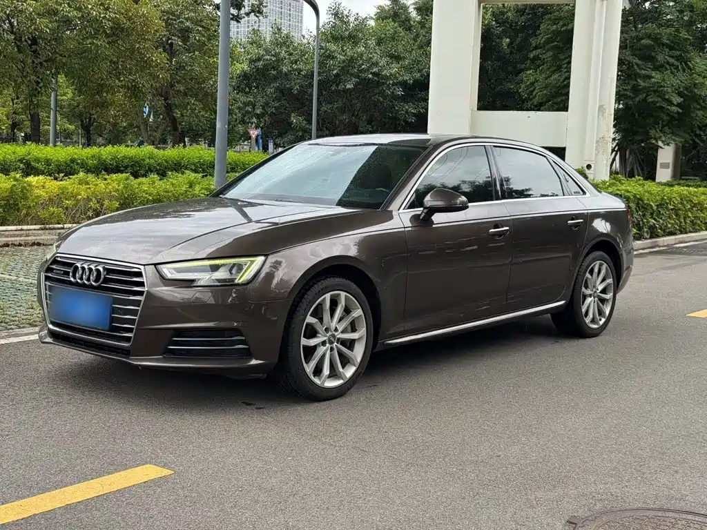 Audi A4L 2016