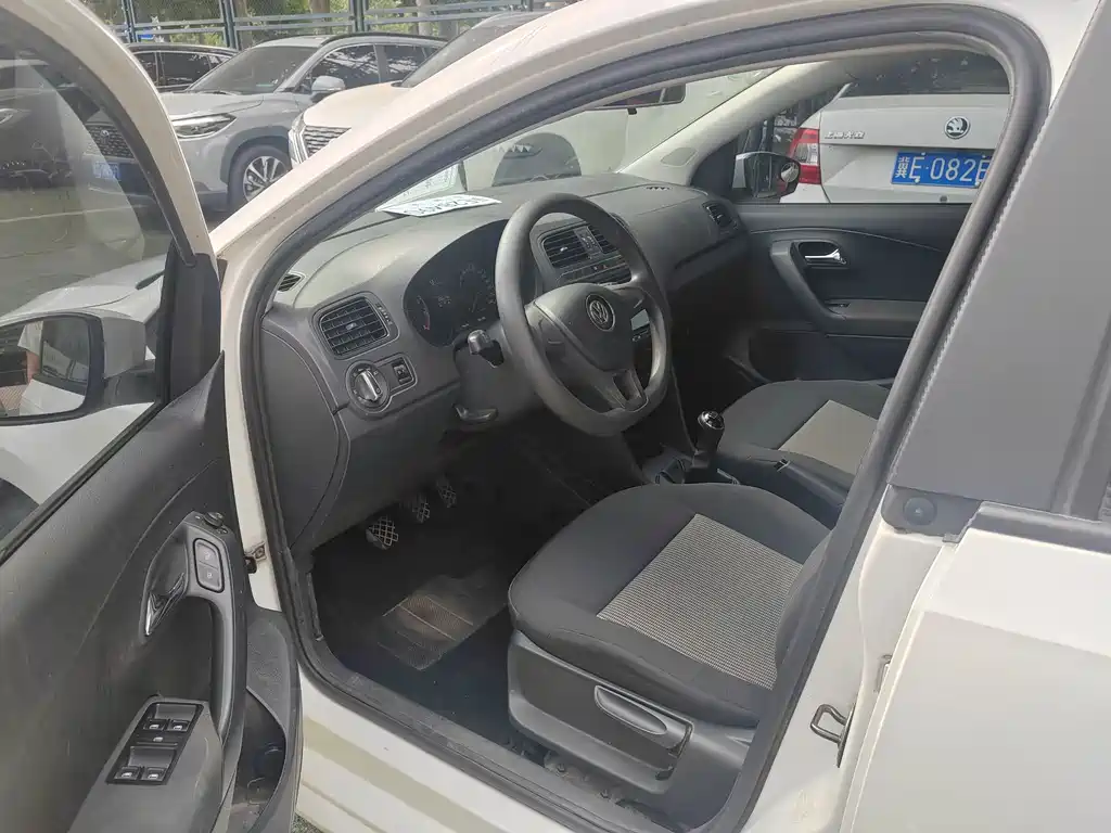 Volkswagen Polo 2015