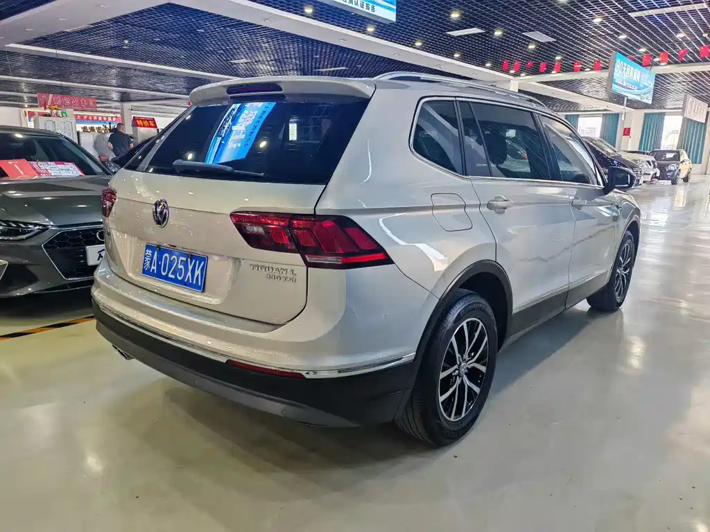 Volkswagen Tiguan L 2018