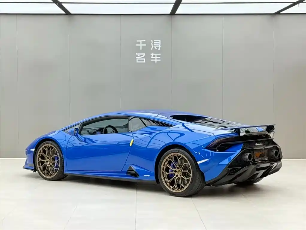 Lamborghini Huracán 2025 — фото 14
