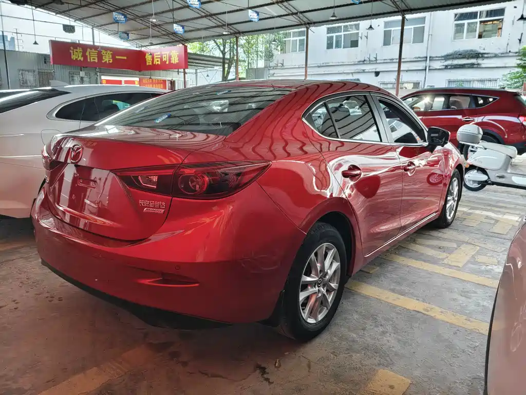 Mazda 3 Axela 2017 — фото 9