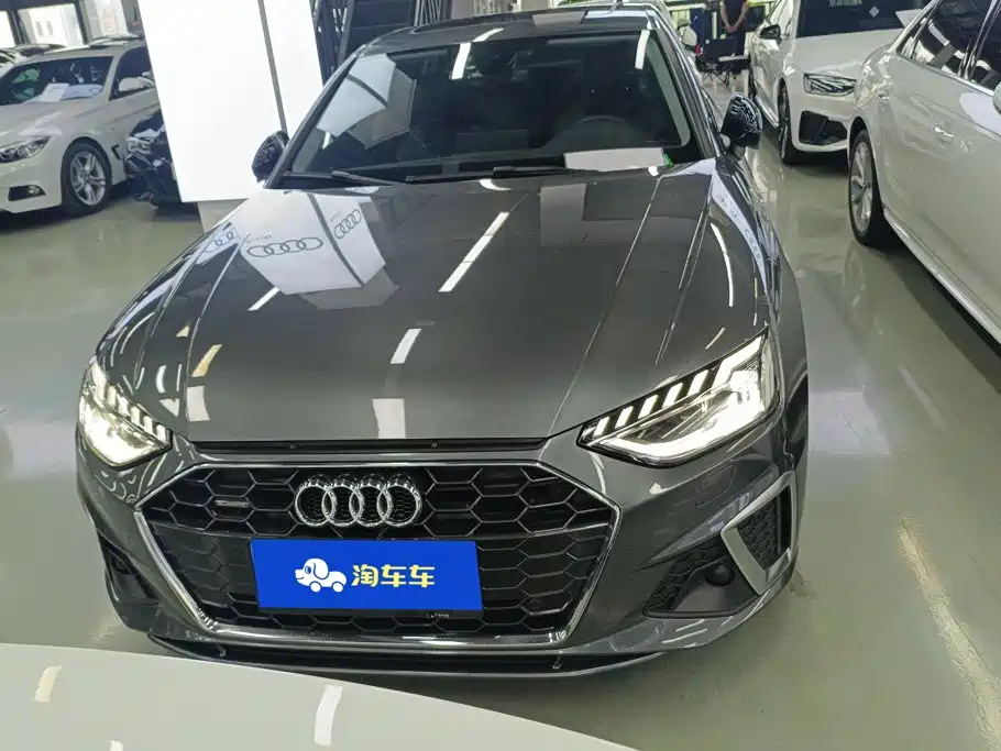 Audi A4L 2020