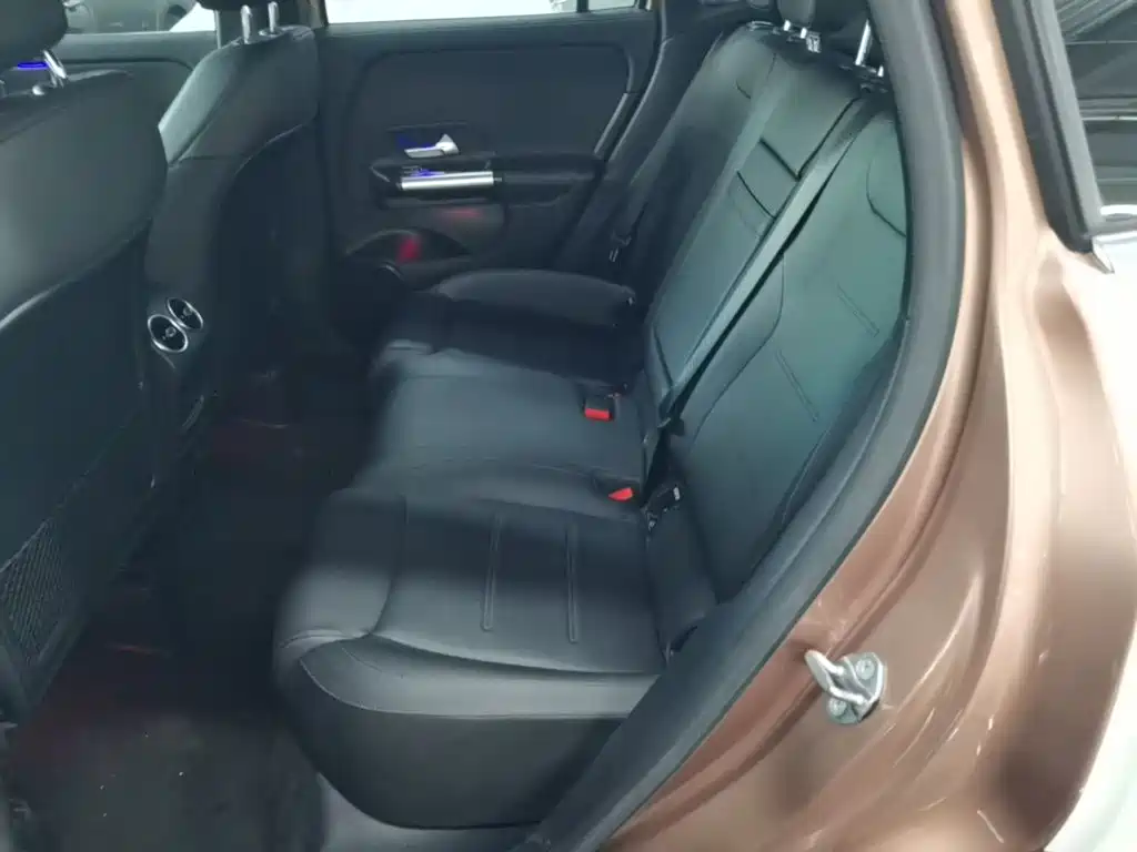 Mercedes-Benz GLA 2021 — фото 17