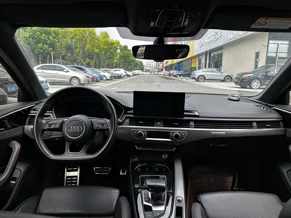 Audi A4L 2022