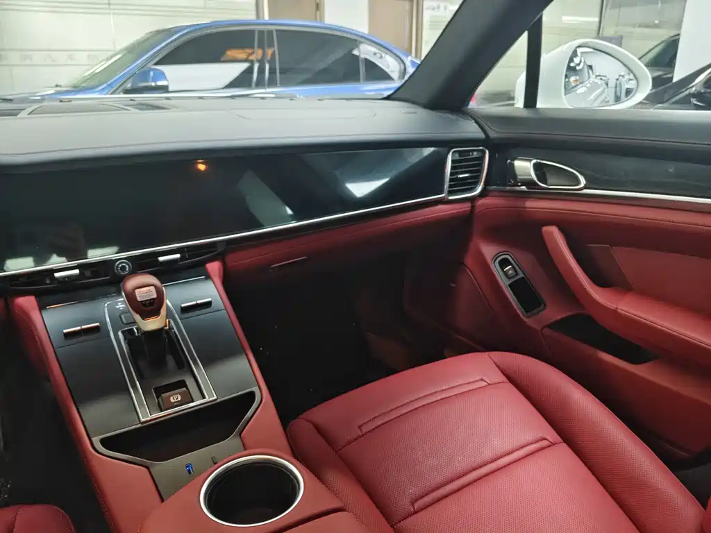 Porsche Panamera 2015 — фото 12