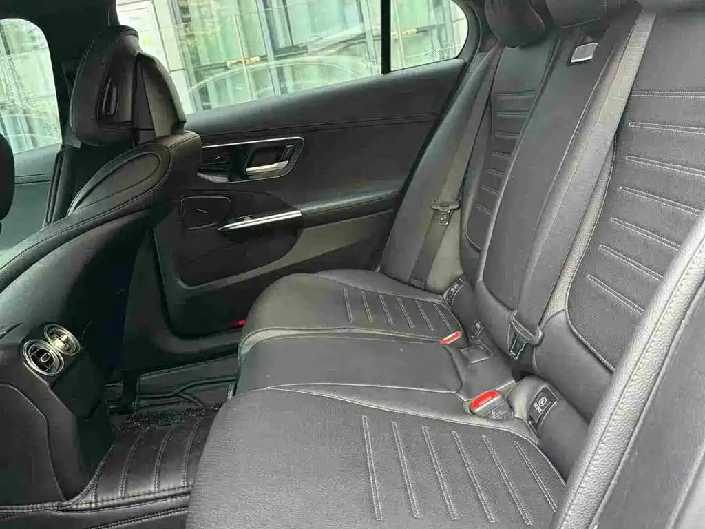Mercedes-Benz C-Class 2022 — фото 10