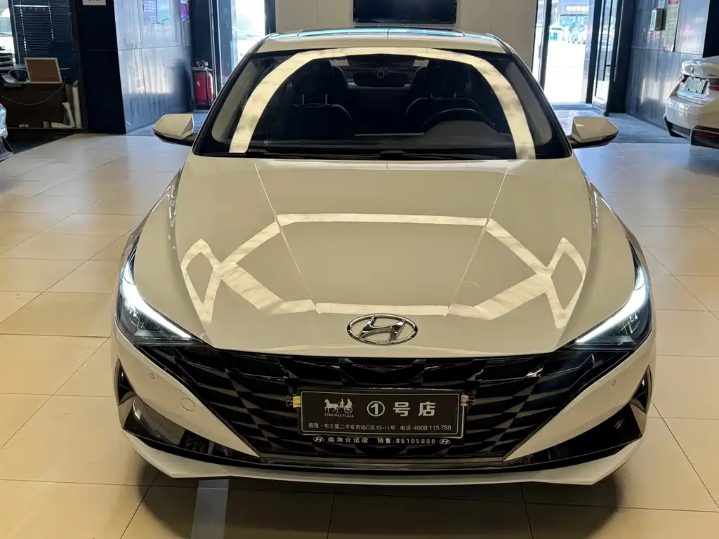 Hyundai Elantra 2021 — фото 11
