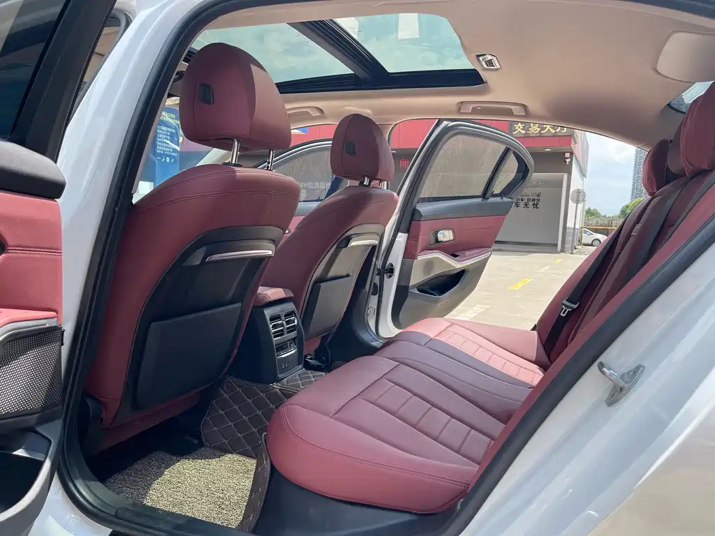 BMW 3 Series 2021