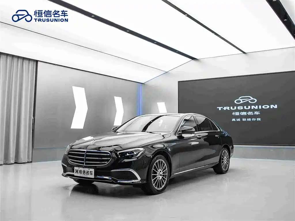 Mercedes-Benz E-Class 2022