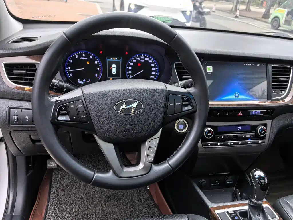 Hyundai Mistra 2015 — фото 11