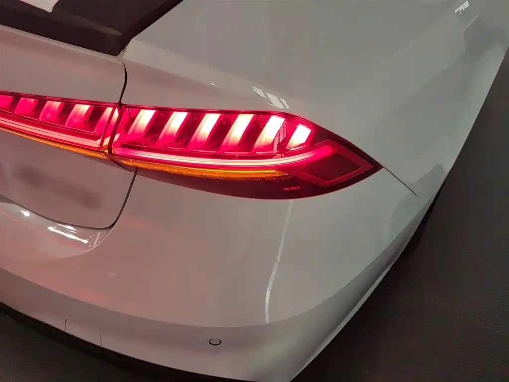 Audi A7 2024 — фото 24