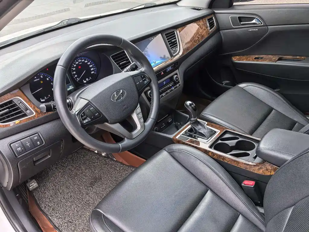 Hyundai Mistra 2015 — фото 10