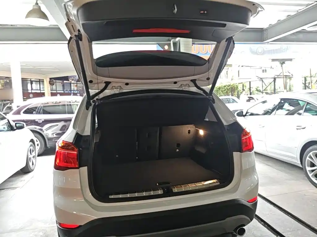 BMW X1 2018 — фото 19
