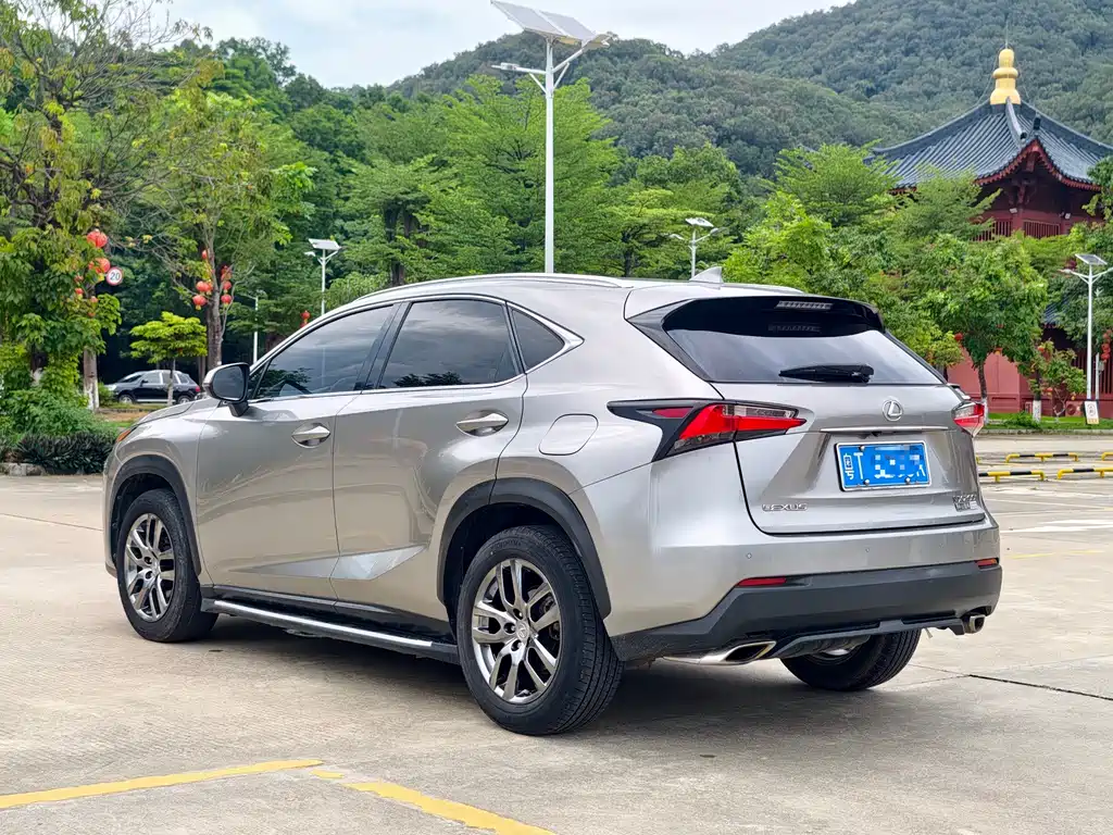 Lexus NX 2015 — фото 10