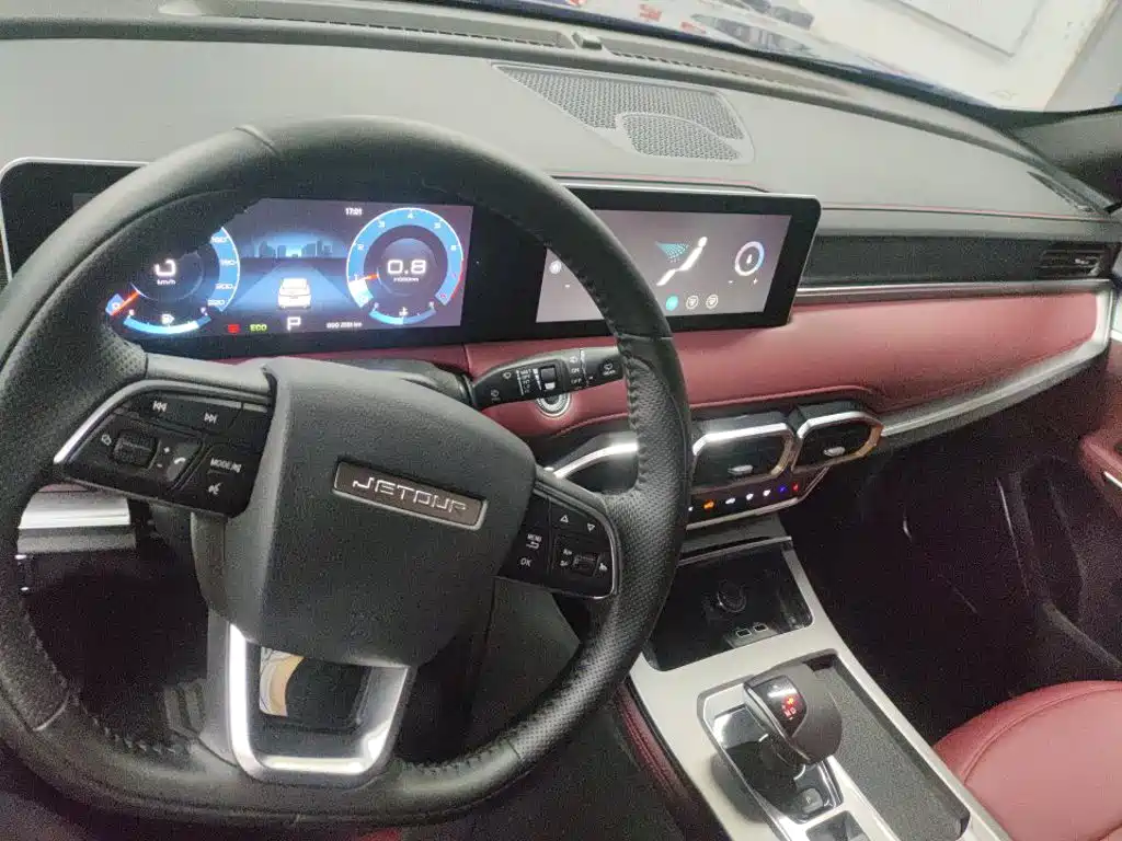 Jetour X70 PLUS 2025