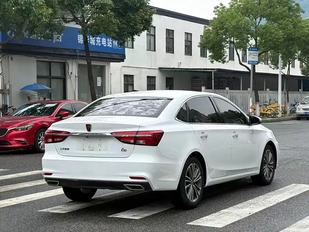 Roewe i6 Classic 2020 — фото 14