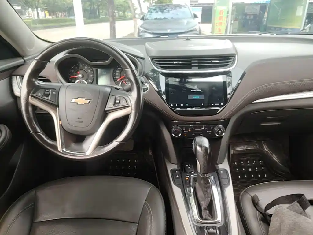 Chevrolet Malibu 2016 — фото 10