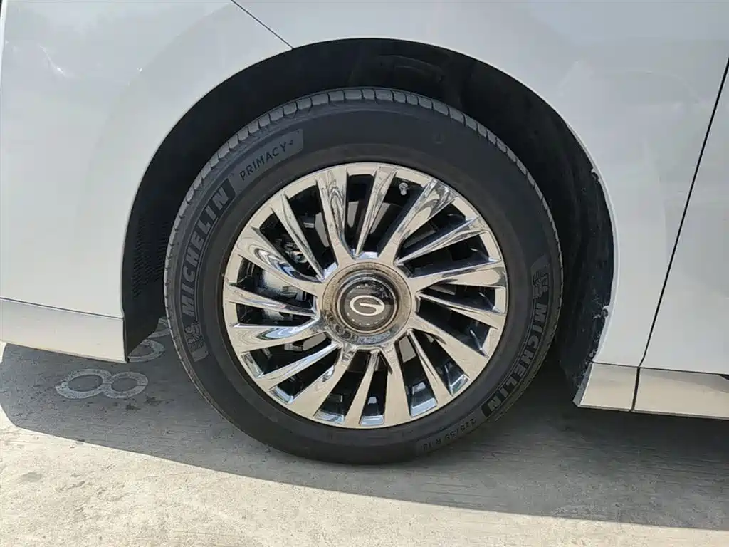 GAC Motor Trumpchi M8 2025 — фото 23