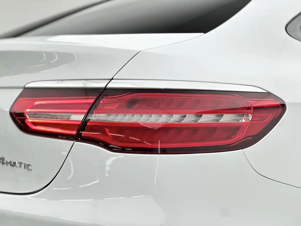 Mercedes-Benz GLC Coupe 2017 — фото 16
