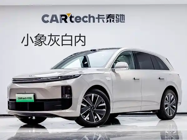 Li Auto L6 2025