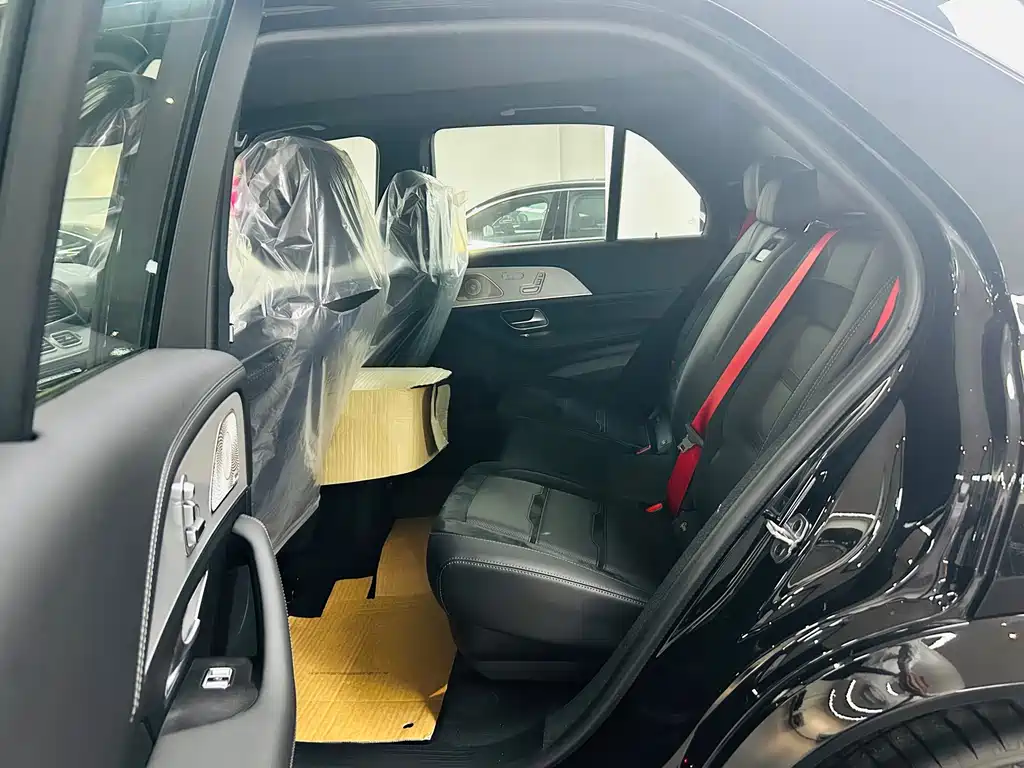 Mercedes-Benz GLE AMG 2025 — фото 9