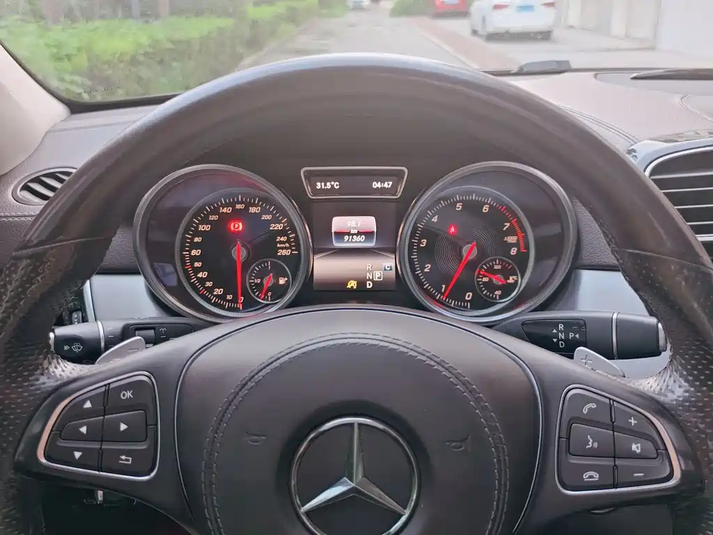 Mercedes-Benz GLS 2018 — фото 9