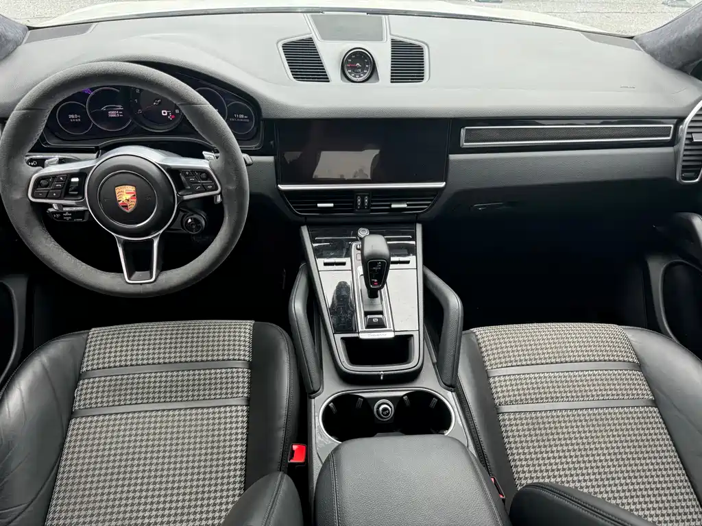 Porsche Cayenne 2020